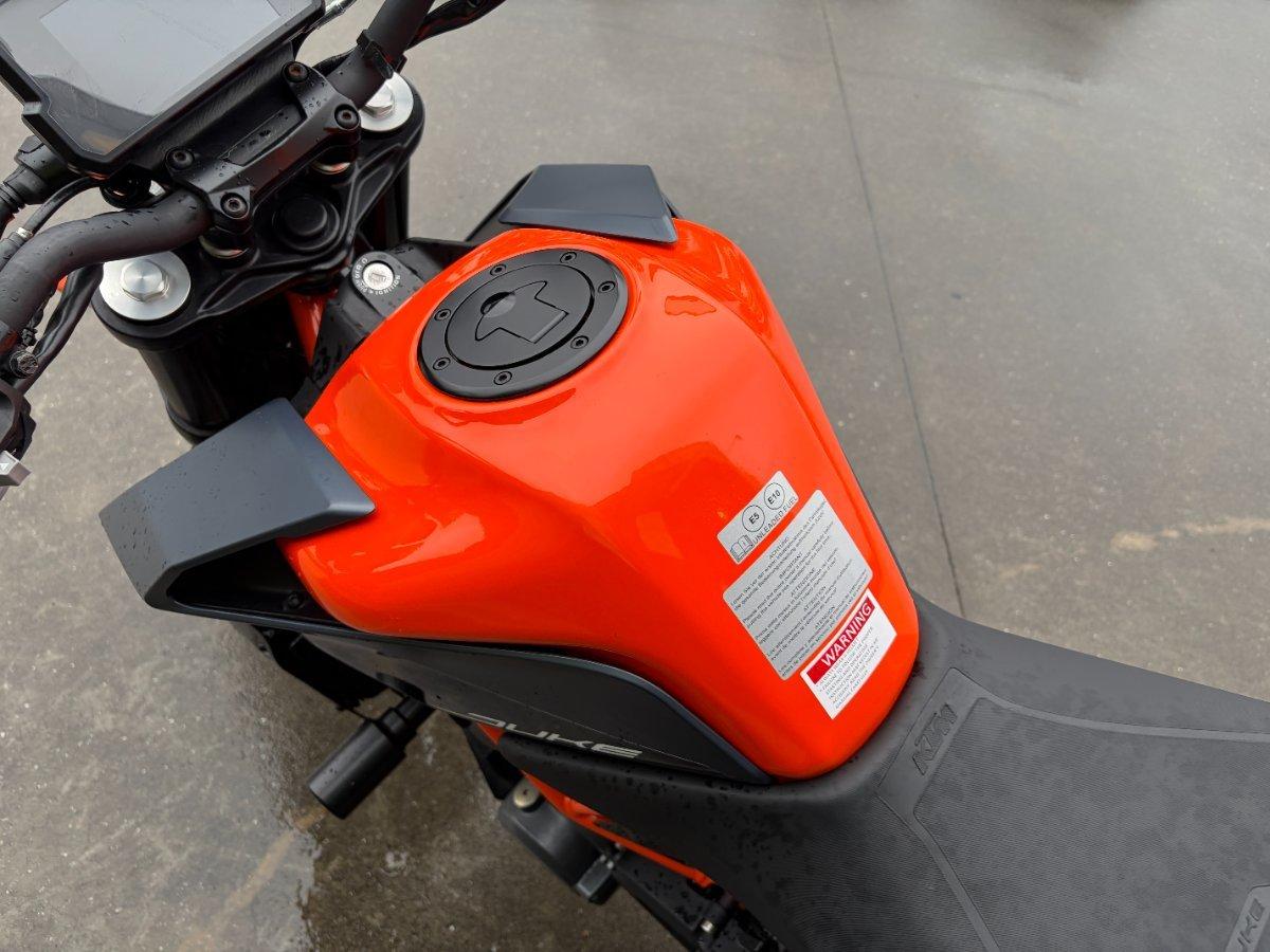 2023 KTM 390 DUKE ROAD