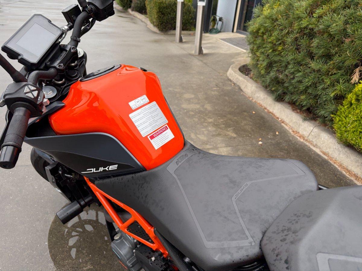 2023 KTM 390 DUKE ROAD