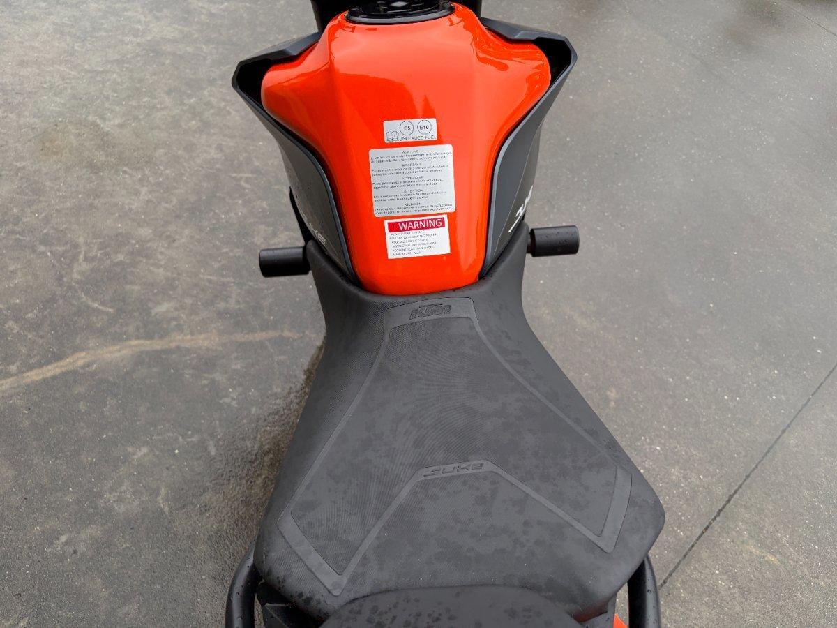 2023 KTM 390 DUKE ROAD