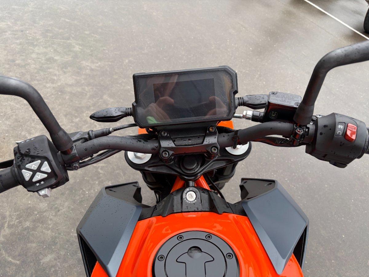 2023 KTM 390 DUKE ROAD