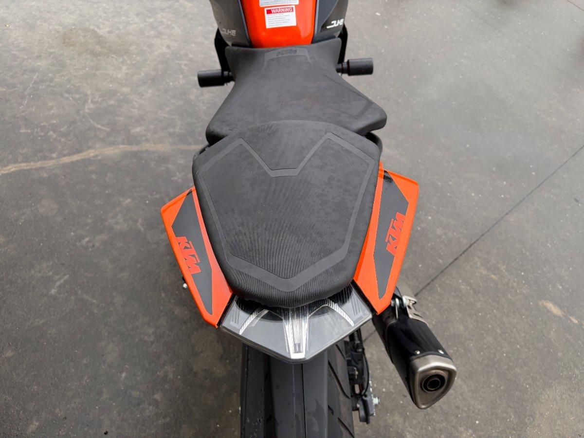 2023 KTM 390 DUKE ROAD