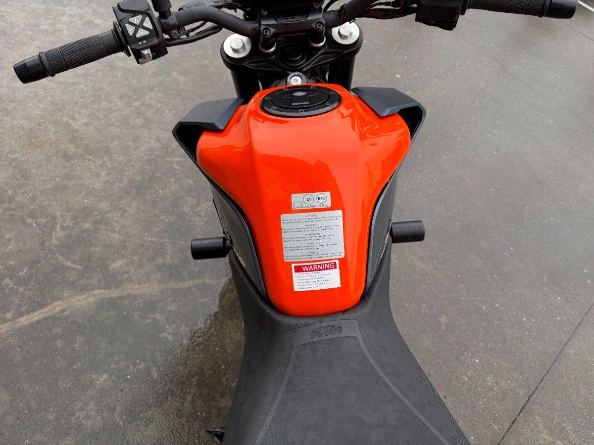 2023 KTM 390 DUKE ROAD