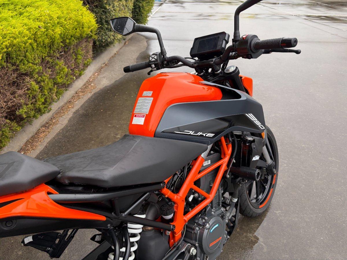 2023 KTM 390 DUKE ROAD