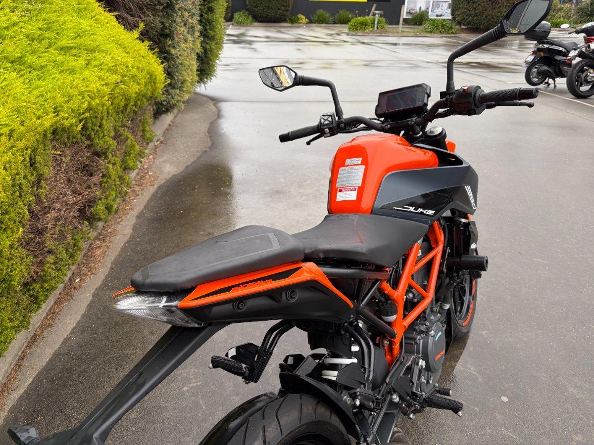2023 KTM 390 DUKE ROAD
