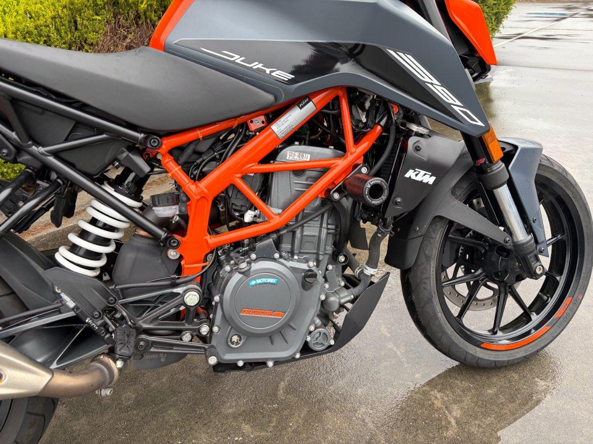 2023 KTM 390 DUKE ROAD