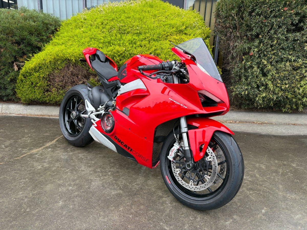 2019 DUCATI PANIGALE V4 SPORTS