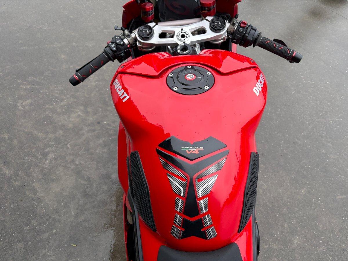 2019 DUCATI PANIGALE V4 SPORTS