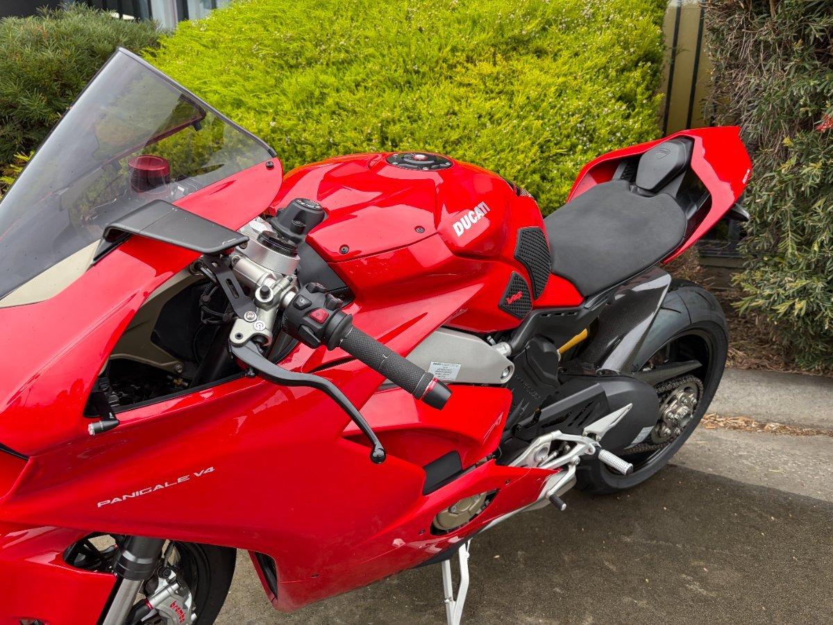 2019 DUCATI PANIGALE V4 SPORTS