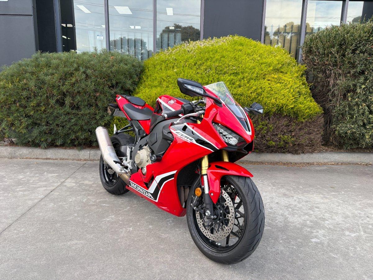2017 HONDA CBR1000RRA (FIREBLADE) ABS SPORTS