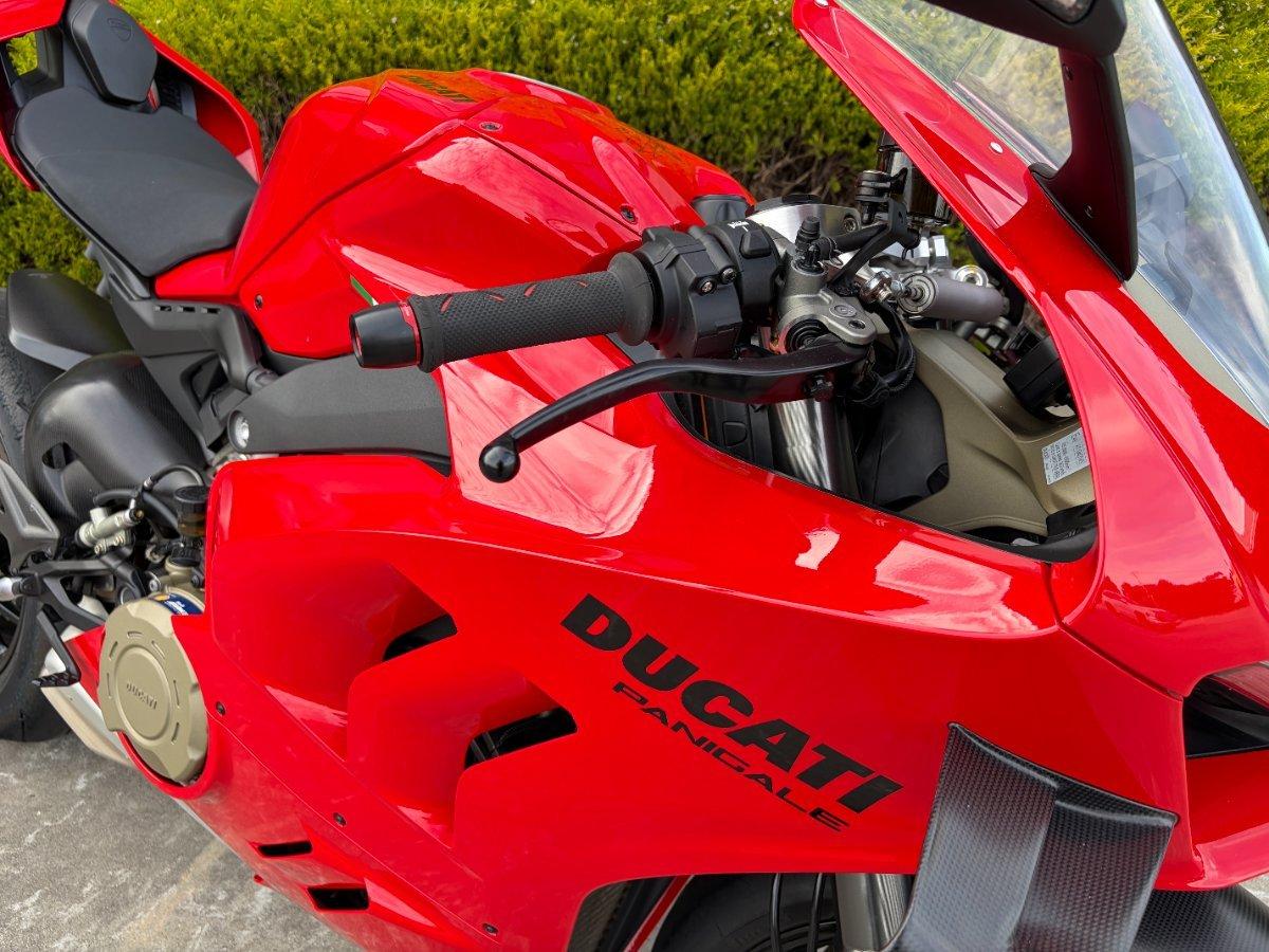 2022 DUCATI PANIGALE V4 SPORTS