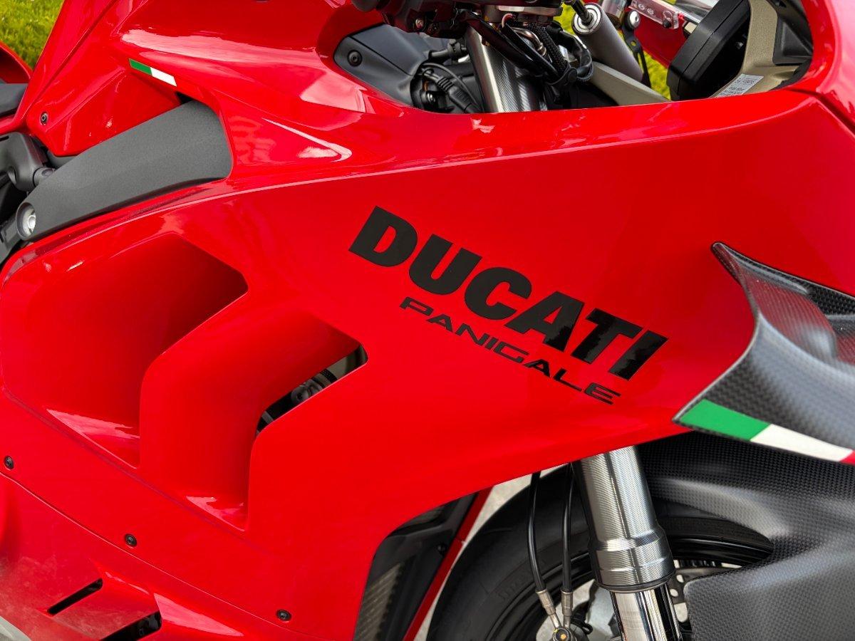 2022 DUCATI PANIGALE V4 SPORTS