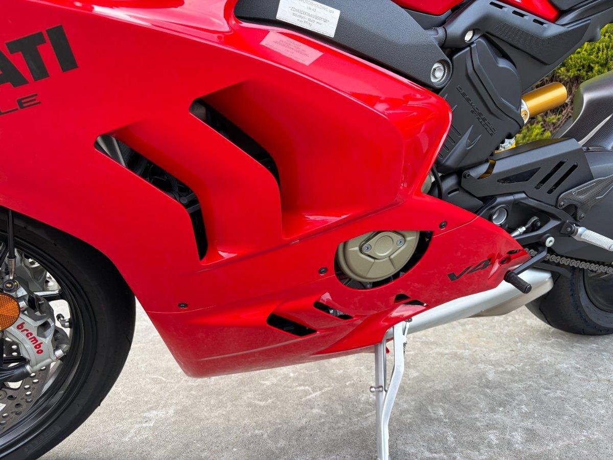 2022 DUCATI PANIGALE V4 SPORTS