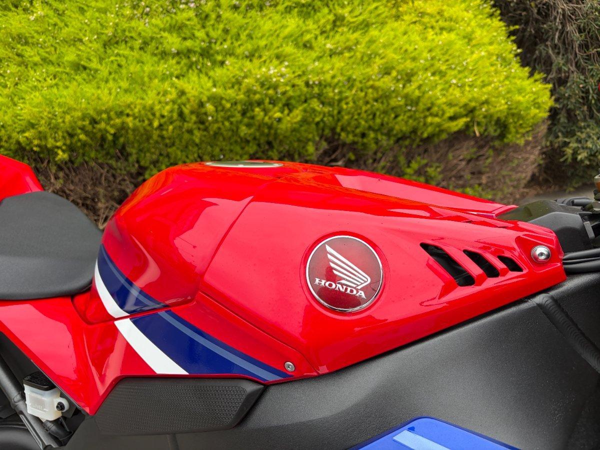 2025 HONDA CBR1000RR-R SP (FIREBLADE) ABS SPORTS