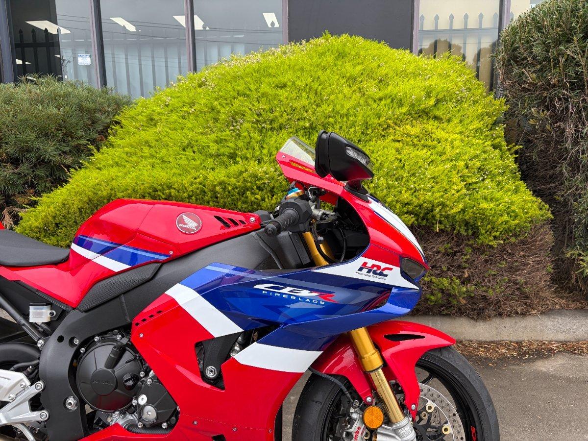 2025 HONDA CBR1000RR-R SP (FIREBLADE) ABS SPORTS