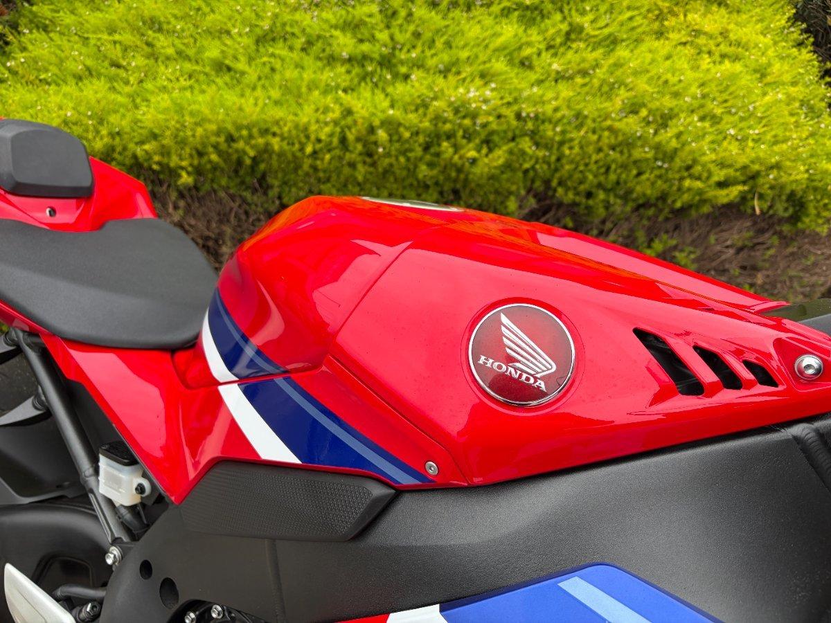 2025 HONDA CBR1000RR-R SP (FIREBLADE) ABS SPORTS