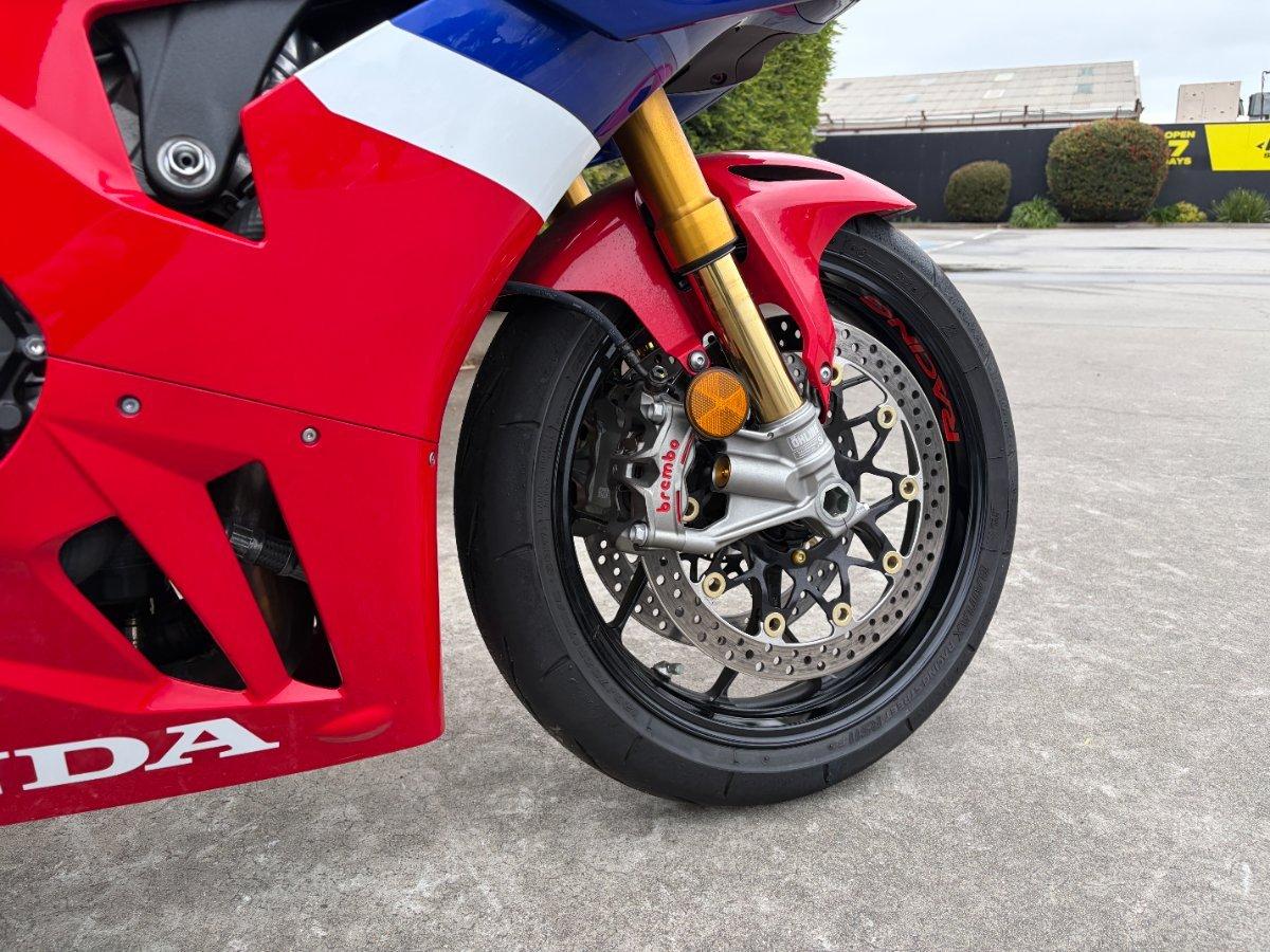 2025 HONDA CBR1000RR-R SP (FIREBLADE) ABS SPORTS