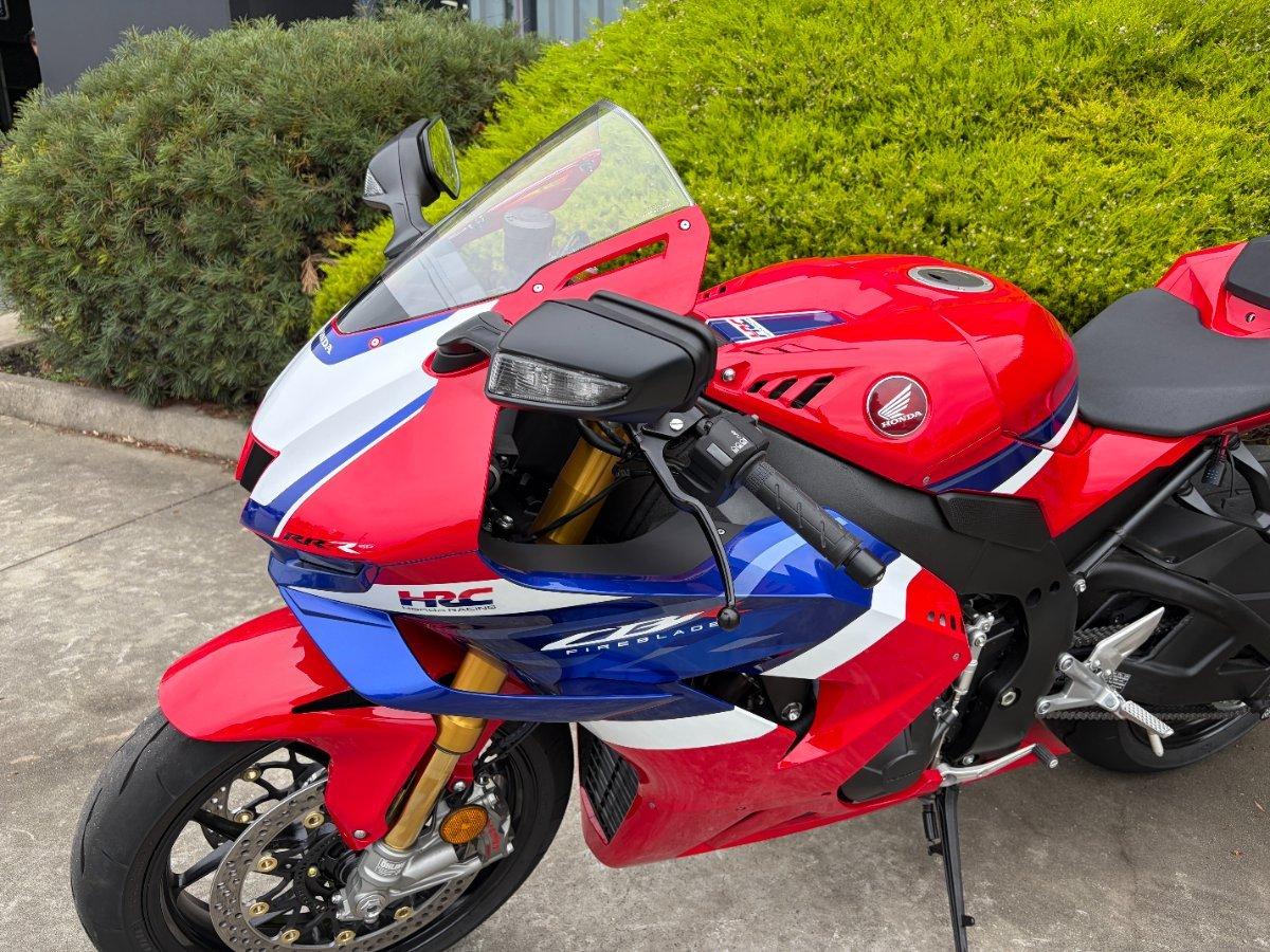 2025 HONDA CBR1000RR-R SP (FIREBLADE) ABS SPORTS