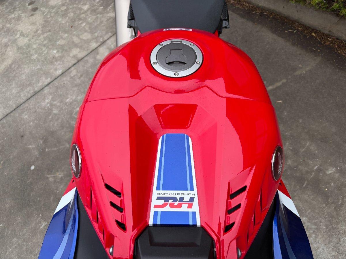2025 HONDA CBR1000RR-R SP (FIREBLADE) ABS SPORTS