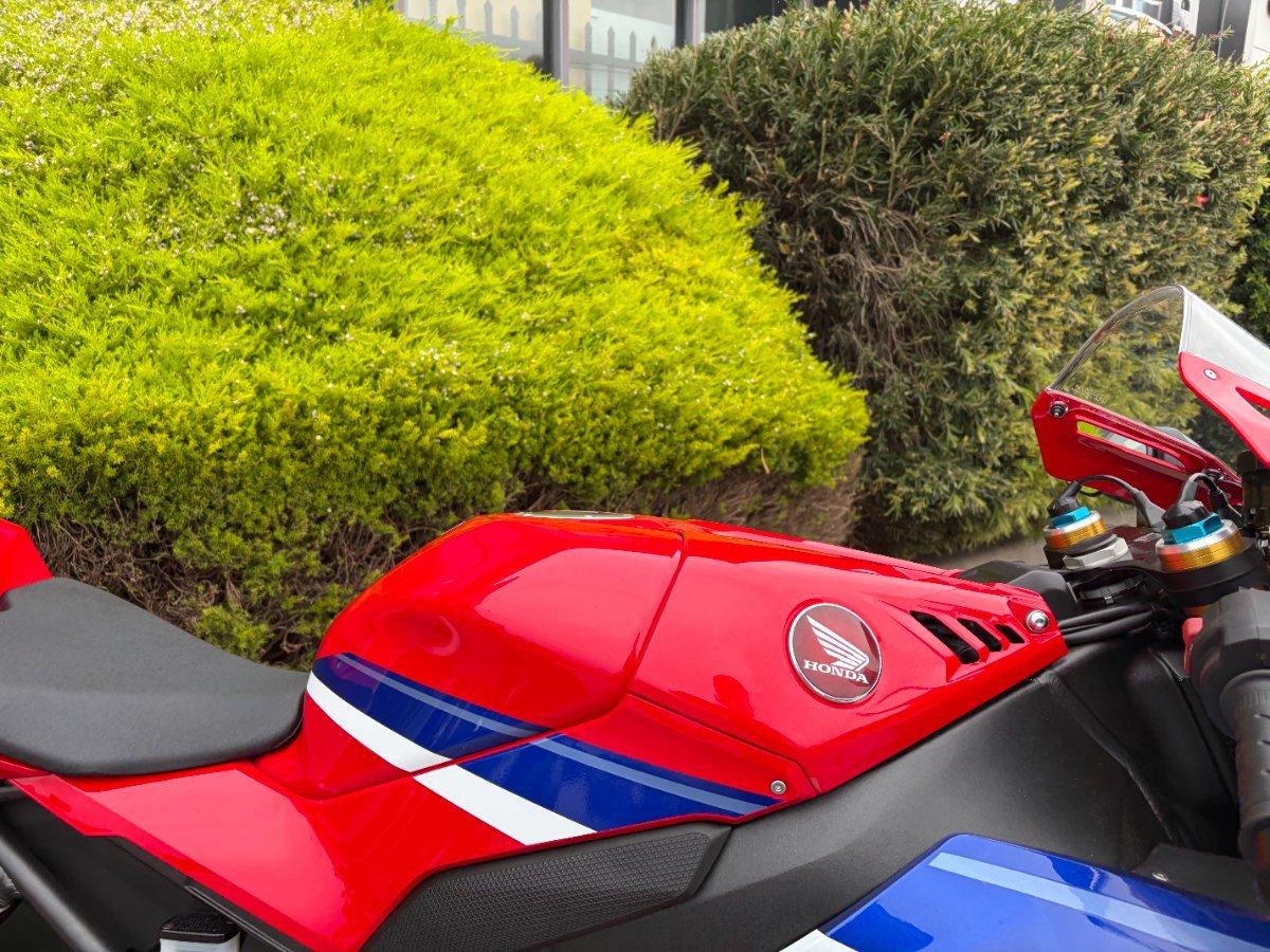 2025 HONDA CBR1000RR-R SP (FIREBLADE) ABS SPORTS
