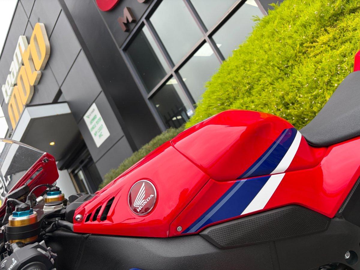 2025 HONDA CBR1000RR-R SP (FIREBLADE) ABS SPORTS