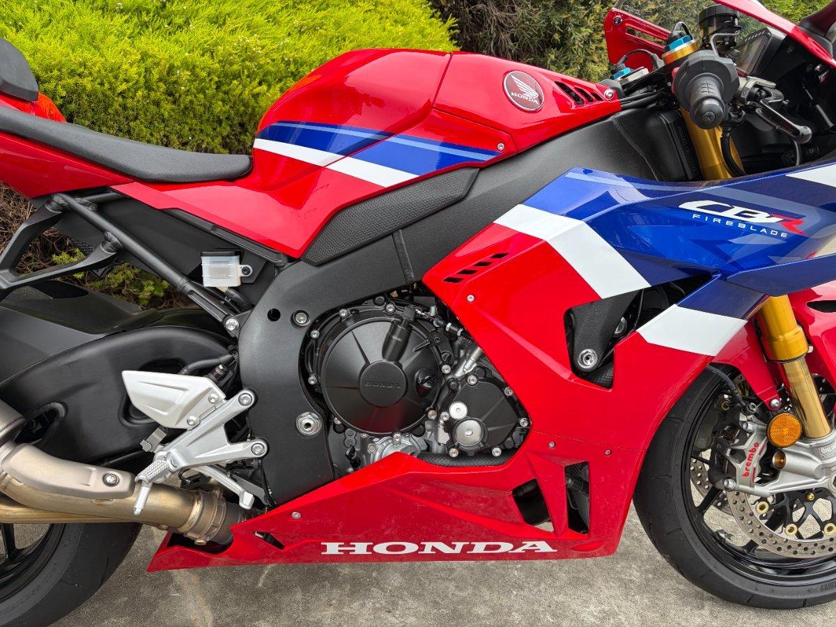 2025 HONDA CBR1000RR-R SP (FIREBLADE) ABS SPORTS