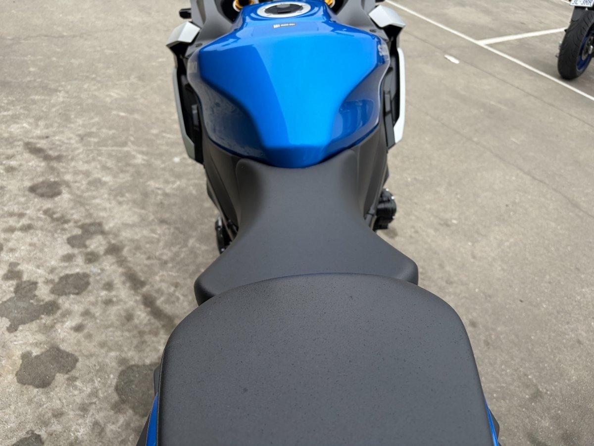 2024 SUZUKI GSX-S1000 ROAD