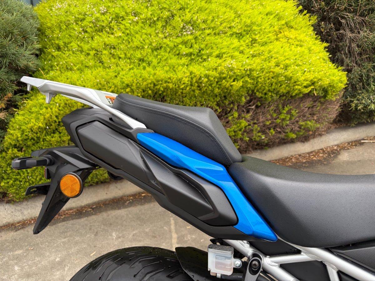 2024 SUZUKI GSX-S1000 ROAD
