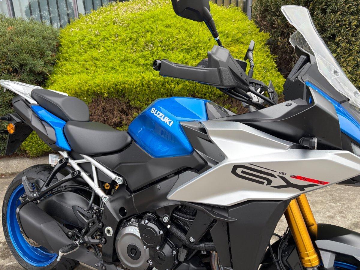 2024 SUZUKI GSX-S1000 ROAD