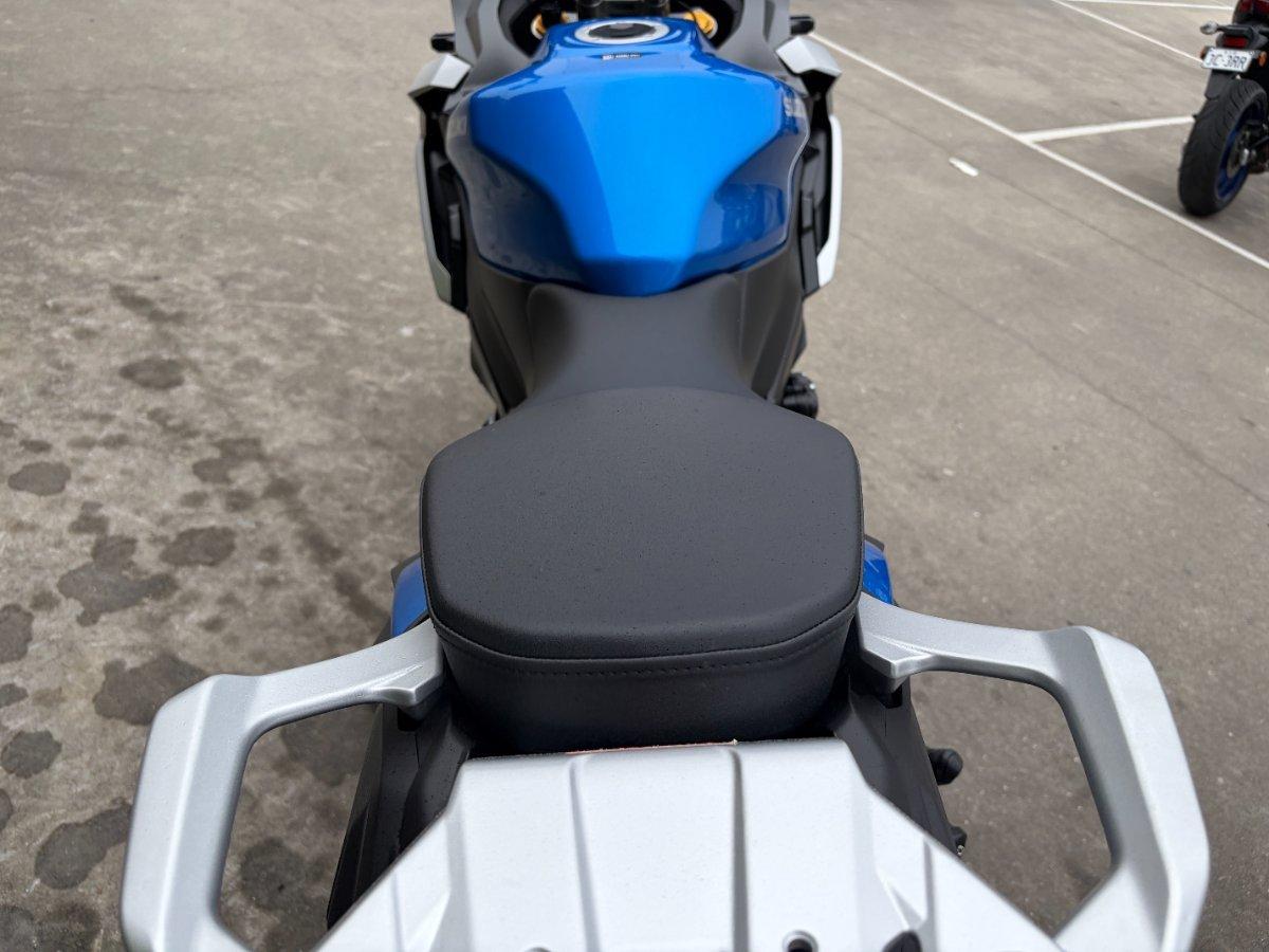 2024 SUZUKI GSX-S1000 ROAD