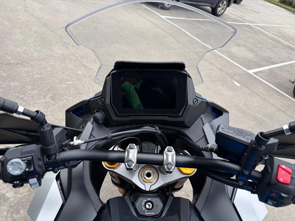 2024 SUZUKI GSX-S1000 ROAD