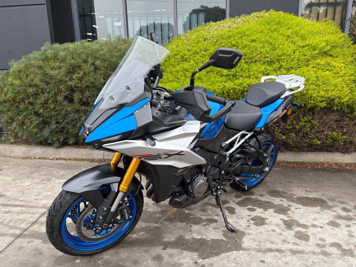 2024 SUZUKI GSX-S1000 ROAD
