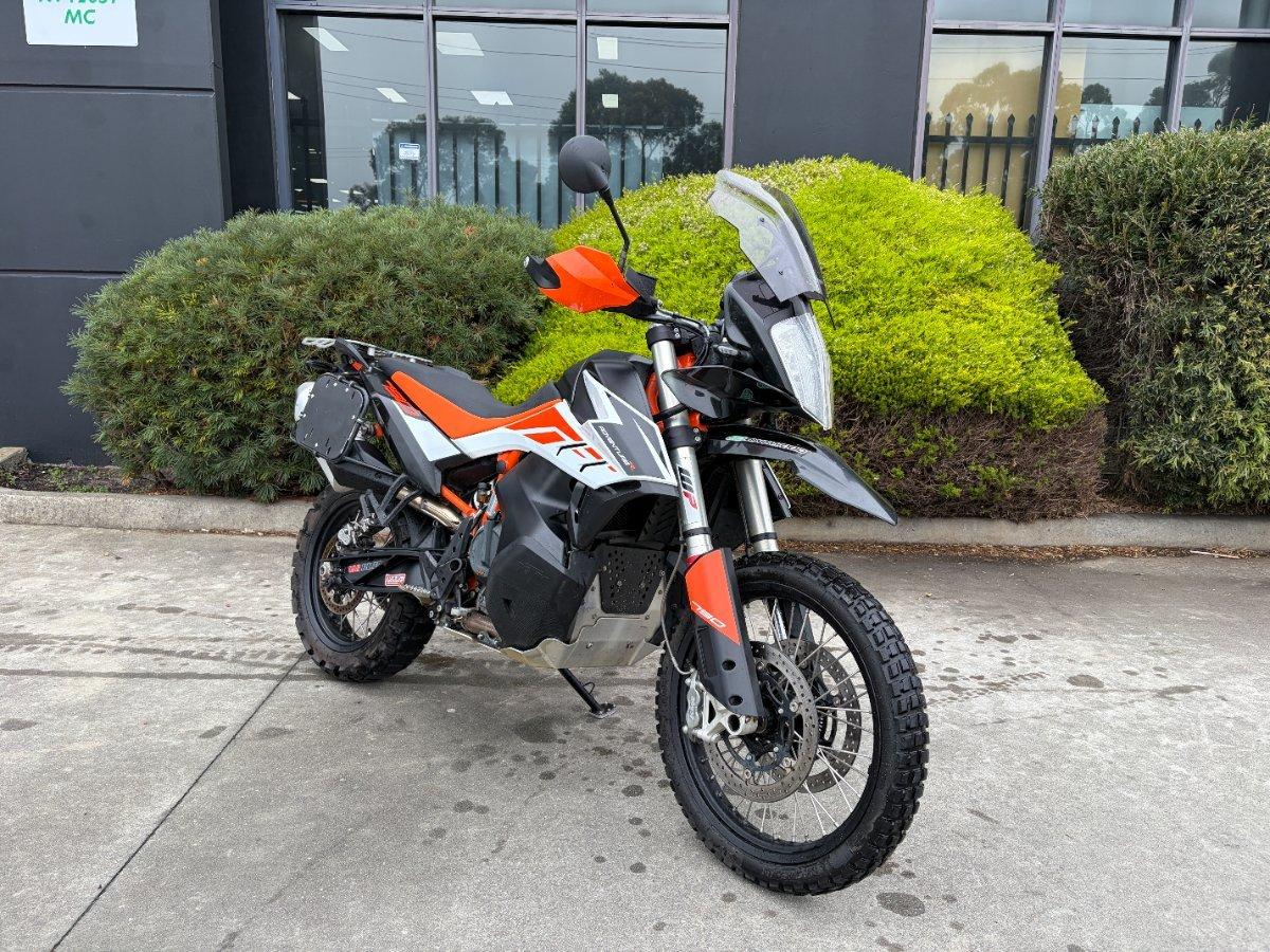 2019 KTM 790 ADVENTURE R DUAL SPORTS