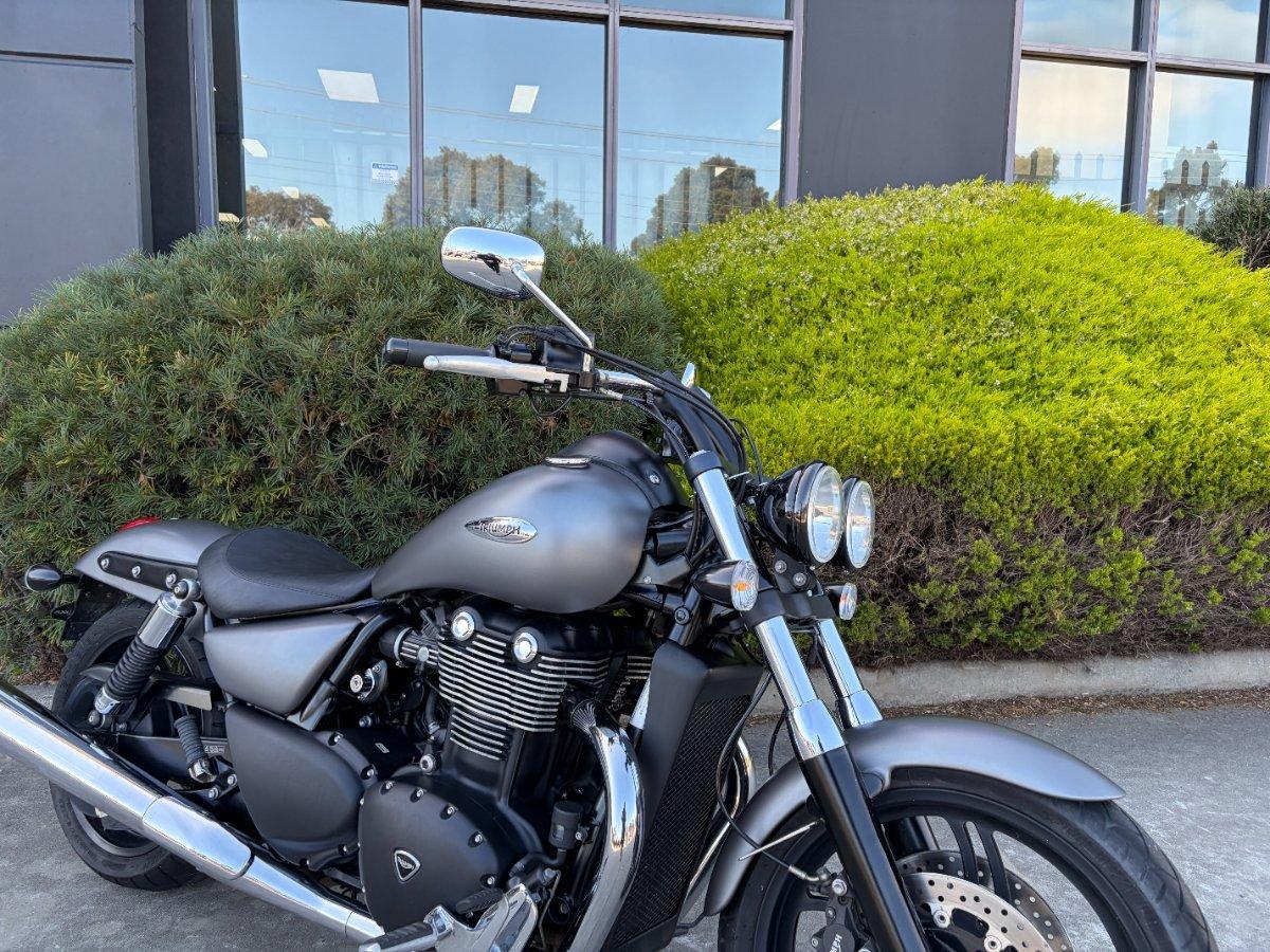 2015 TRIUMPH THUNDERBIRD STORM (ABS) CRUISER