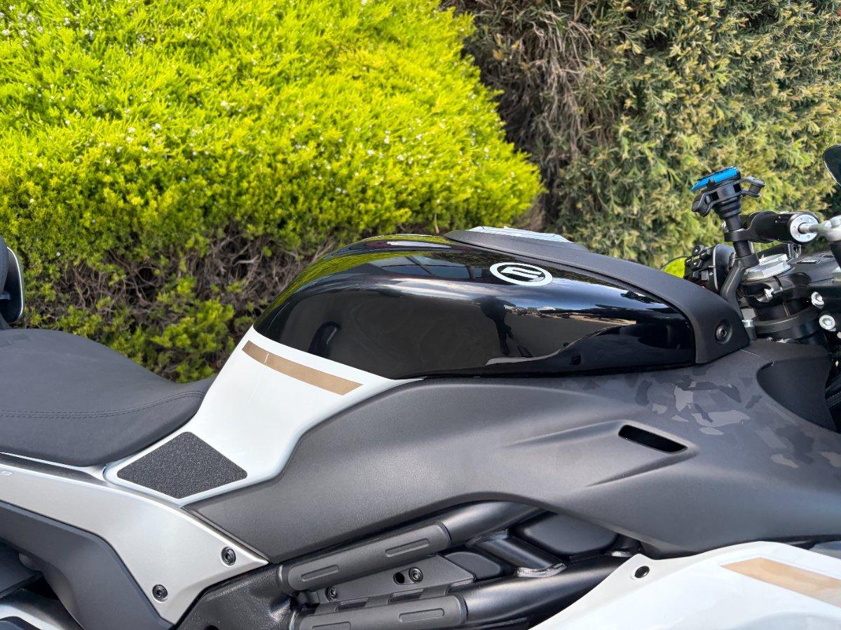 2025 CFMOTO 500 SR VOOM SPORTS