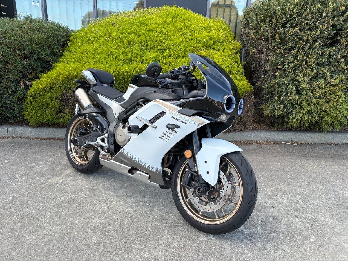 2025 CFMOTO 500 SR VOOM SPORTS