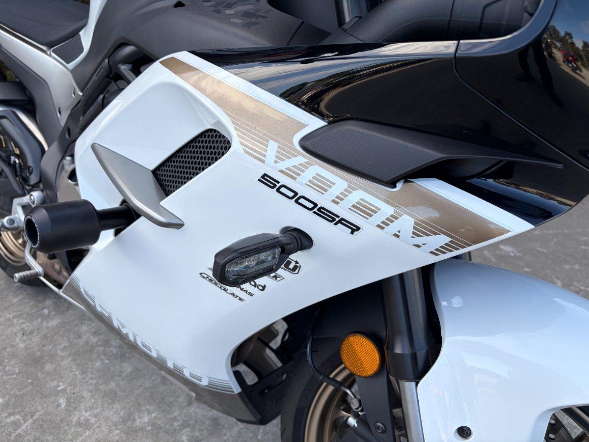 2025 CFMOTO 500 SR VOOM SPORTS
