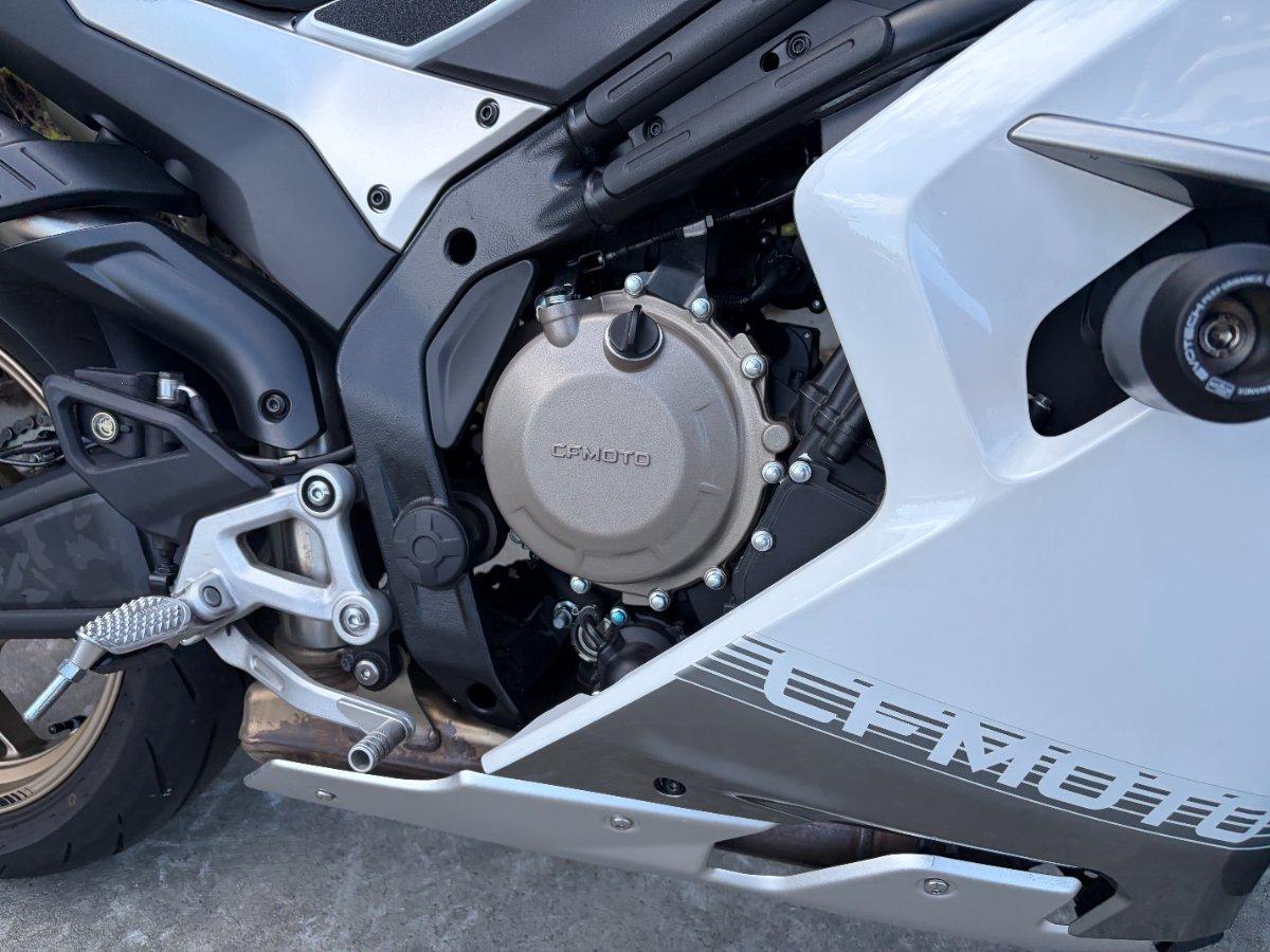 2025 CFMOTO 500 SR VOOM SPORTS