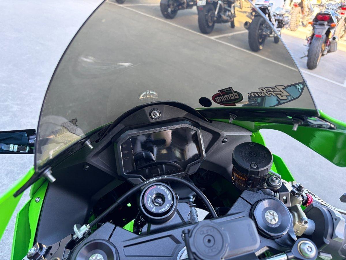 2025 KAWASAKI NINJA ZX-10R SPORTS
