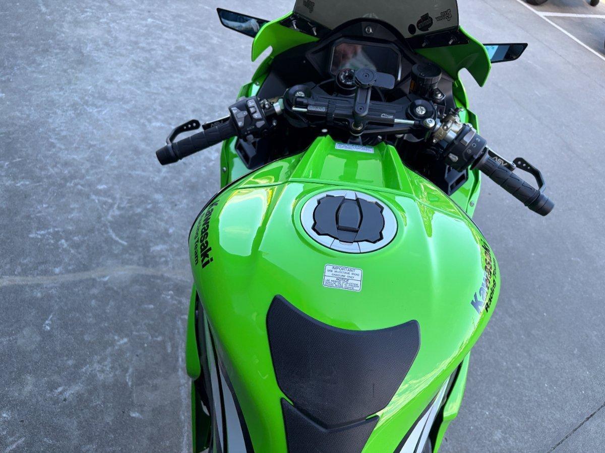 2025 KAWASAKI NINJA ZX-10R SPORTS