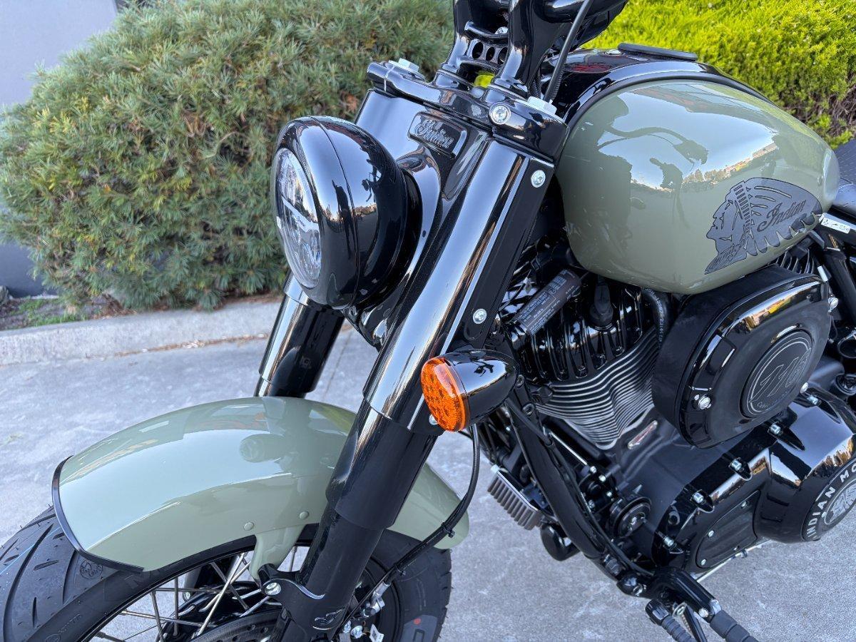 2026 INDIAN CHIEF BOBBER DARK HORSE TOURER