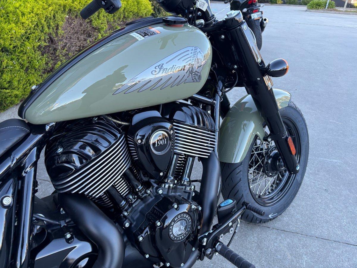 2026 INDIAN CHIEF BOBBER DARK HORSE TOURER