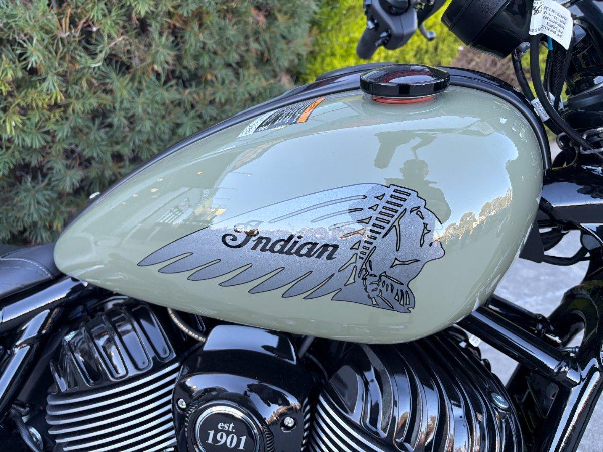 2026 INDIAN CHIEF BOBBER DARK HORSE TOURER