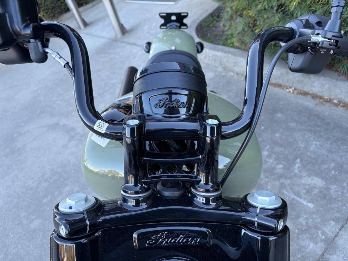 2026 INDIAN CHIEF BOBBER DARK HORSE TOURER