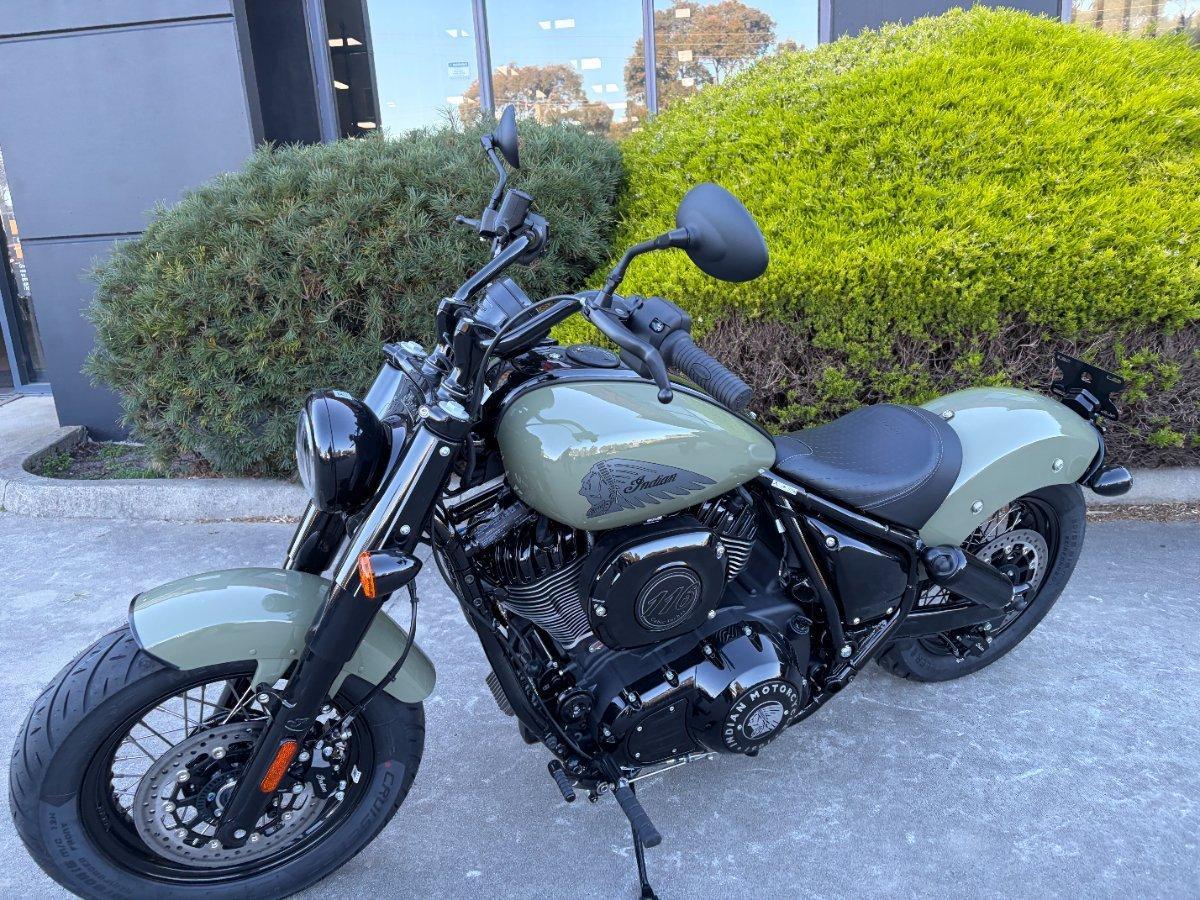 2026 INDIAN CHIEF BOBBER DARK HORSE TOURER