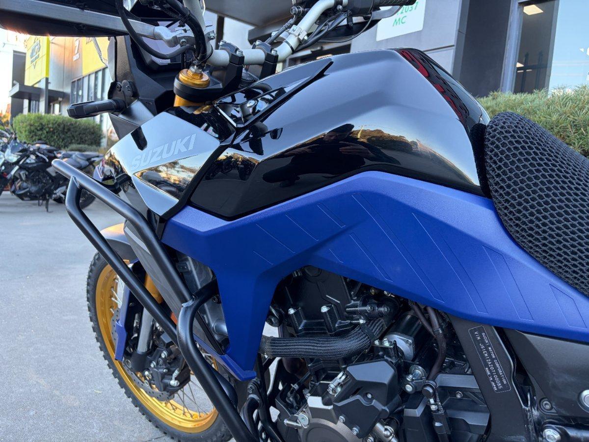 2023 SUZUKI V-STROM 800DE ROAD