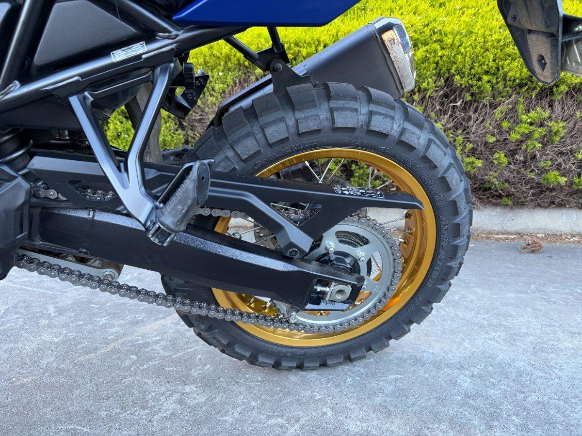 2023 SUZUKI V-STROM 800DE ROAD
