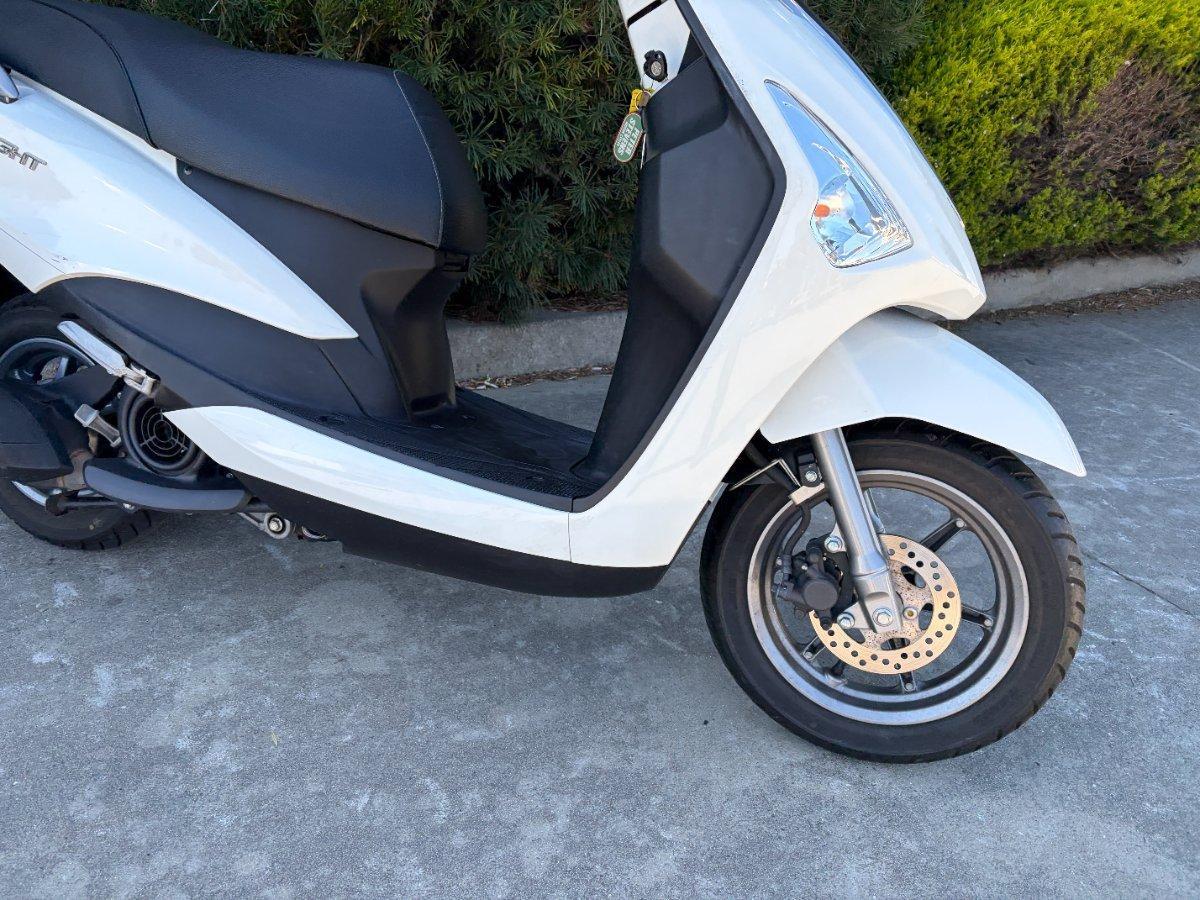 2018 YAMAHA D ELIGHT 125 (LTS125-C) SCOOTER