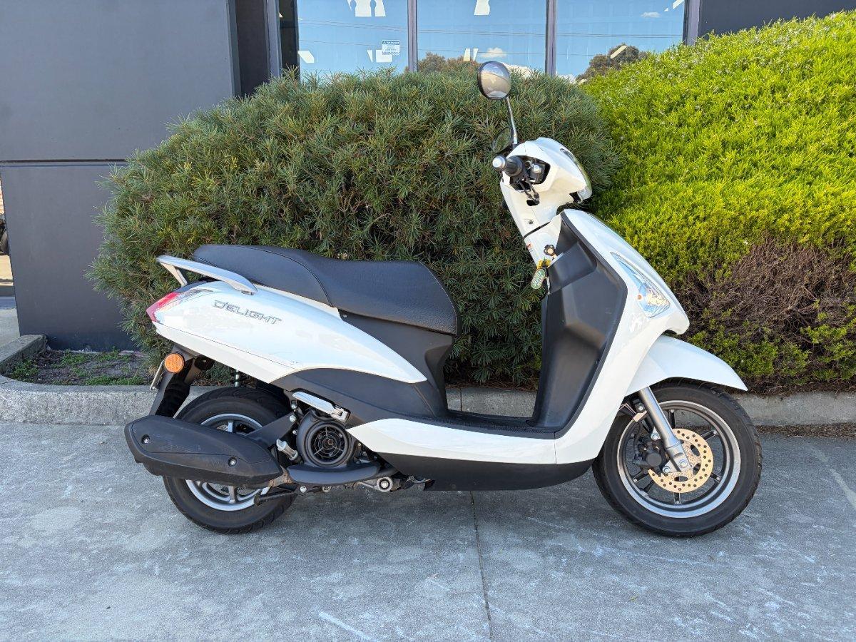 2018 YAMAHA D ELIGHT 125 (LTS125-C) SCOOTER