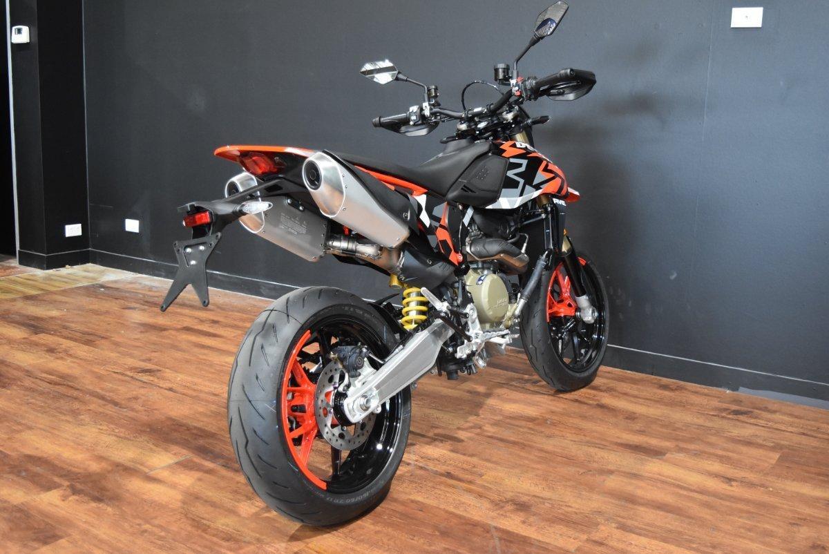 2024 DUCATI HYPERMOTARD MONO RVE DUAL SPORTS