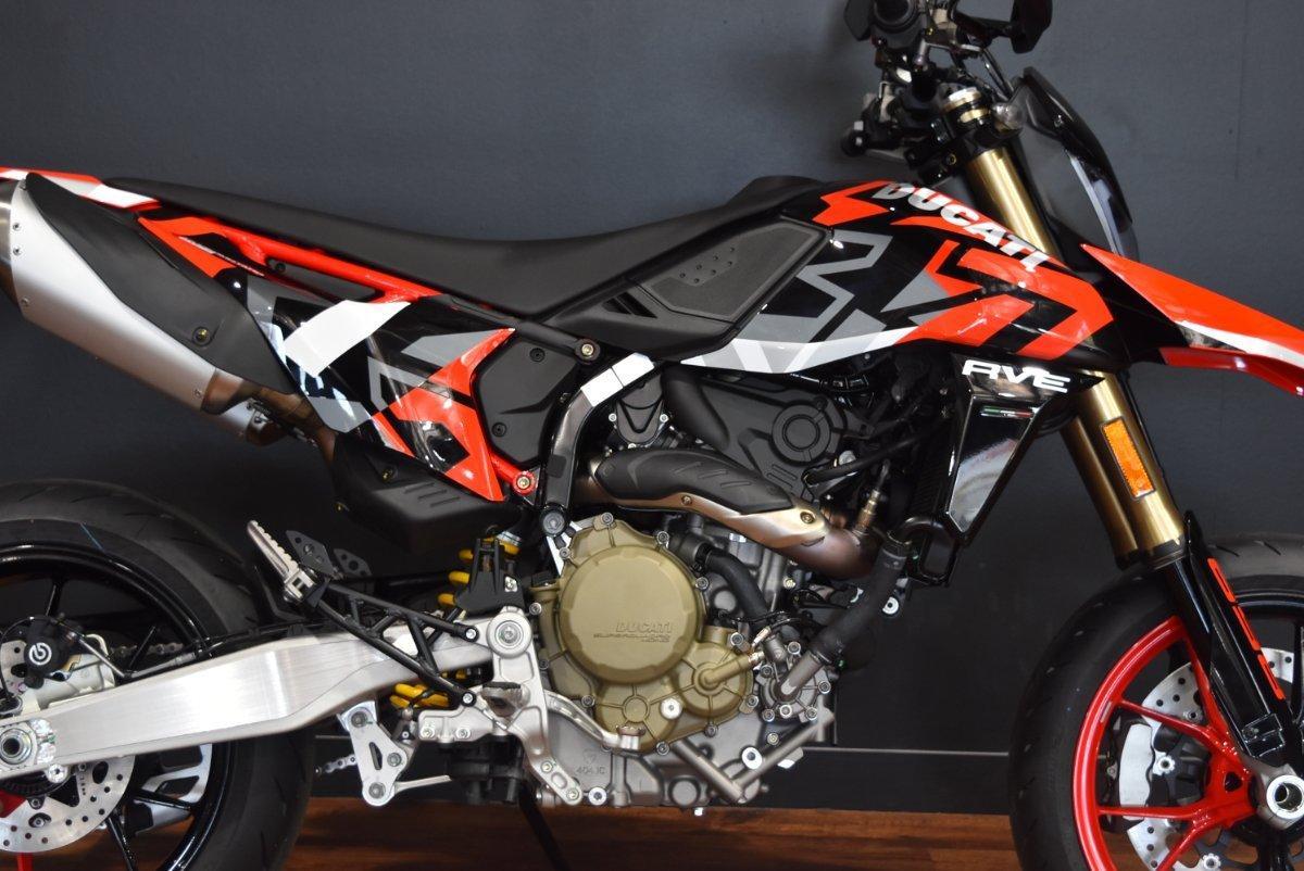 2024 DUCATI HYPERMOTARD MONO RVE DUAL SPORTS